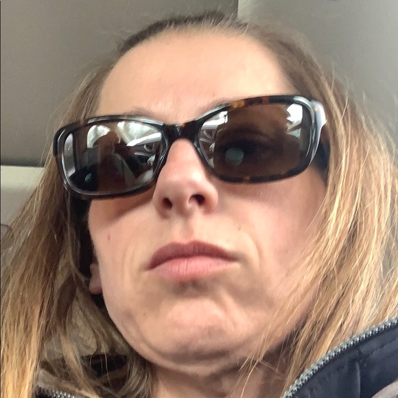 Meet your Posher, Tara - Picture 1 of 1